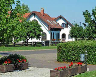 Hortobagy Club Hotel Exterior foto